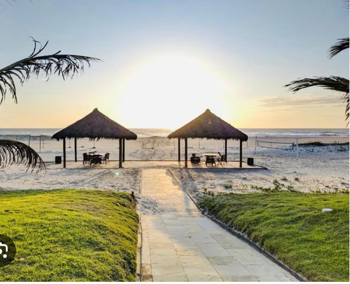Apartamento Vista Total Do Mar Uma Cobertura A 400M Do Beach Park No Porto Das Dunas Aquiraz Condominio Terramaris Piscina Ampla Parque Infantil Sauna Estacionamento Privado Luaran gambar