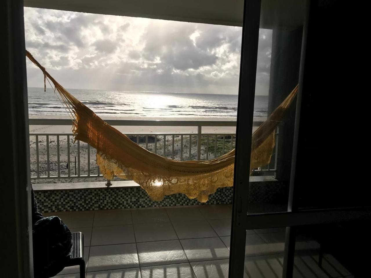 Apartamento Vista Total Do Mar Uma Cobertura A 400M Do Beach Park No Porto Das Dunas Aquiraz Condominio Terramaris Piscina Ampla Parque Infantil Sauna Estacionamento Privado Luaran gambar